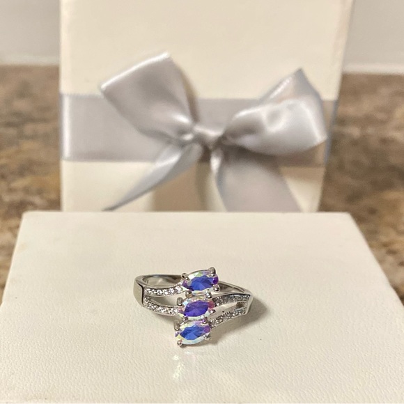 Aurora Borealis Crystal Frost White Stone Cubic Zirconia Sterling Silver Ring 8 - Picture 4 of 13